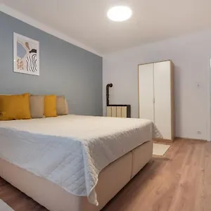 Appartement Ruhelage Im Zentrum Nahe Schottentor-contactless Self-check-in, Vienne